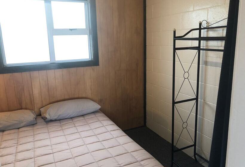 בית מלון כפרי Greymouth Seaside Top 10 Holiday Park