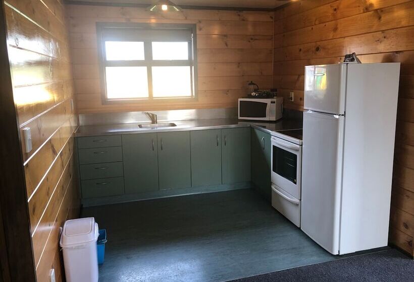 בית מלון כפרי Greymouth Seaside Top 10 Holiday Park