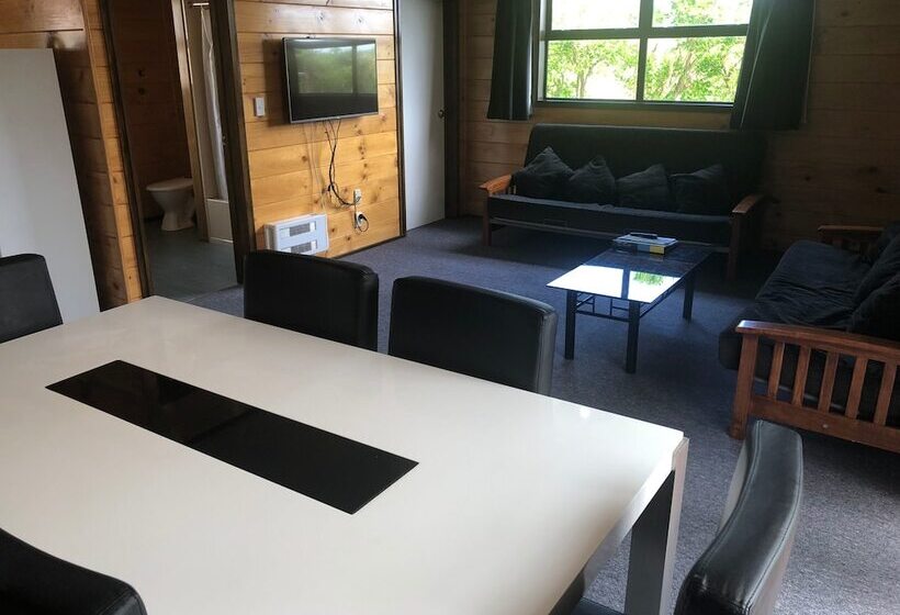 בית מלון כפרי Greymouth Seaside Top 10 Holiday Park