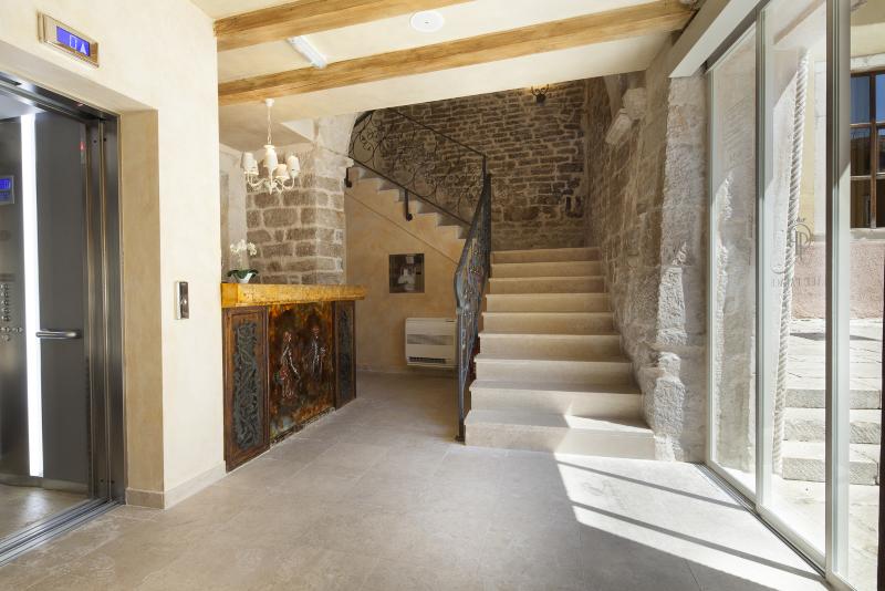 Heritage Hotel Life Palace