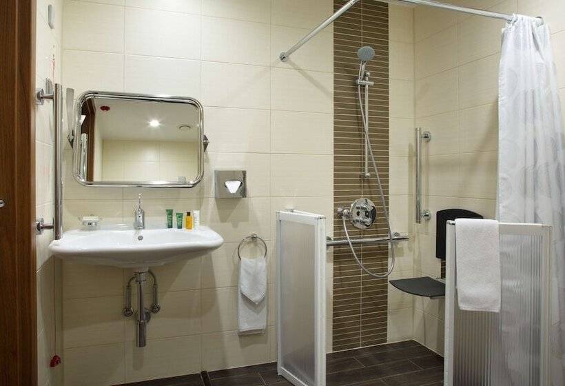 هتل Hilton Garden Inn Ufa Riverside