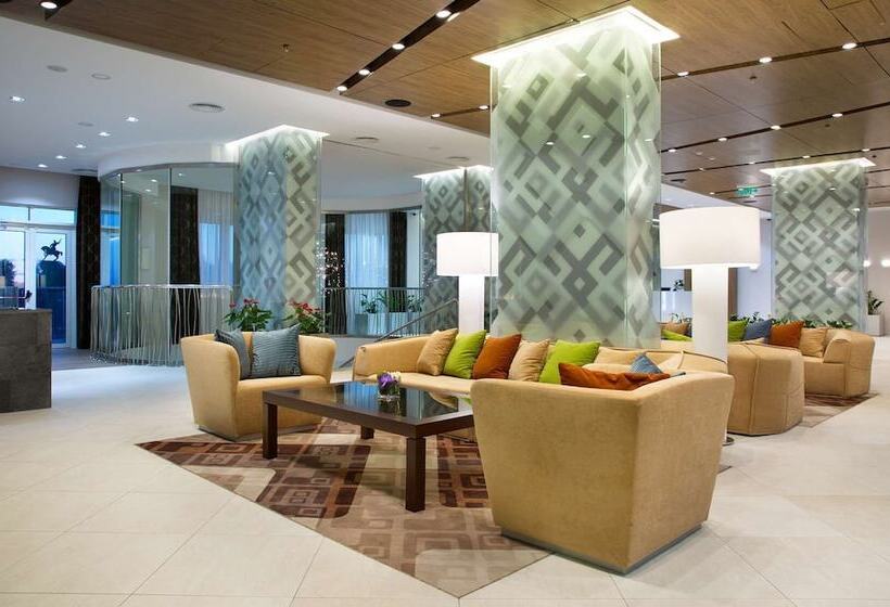 هتل Hilton Garden Inn Ufa Riverside