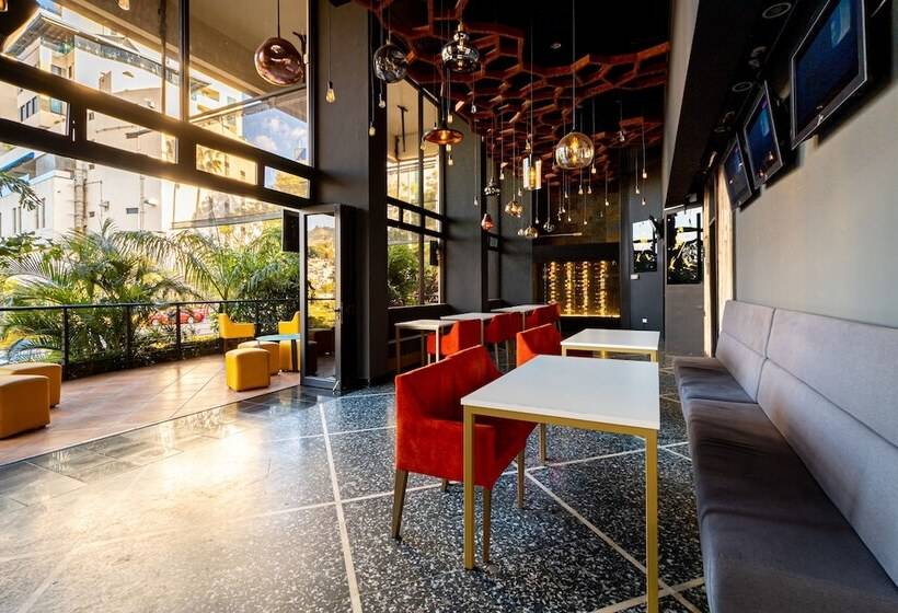 هتل Honduras Maya