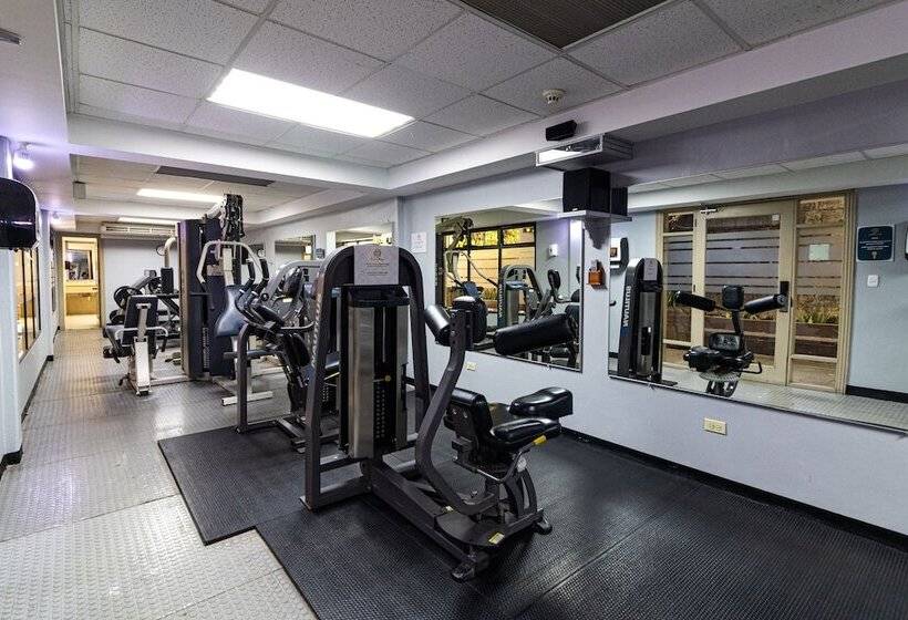 هتل Honduras Maya