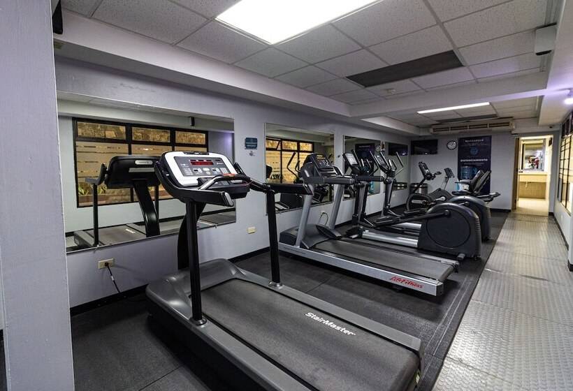 هتل Honduras Maya