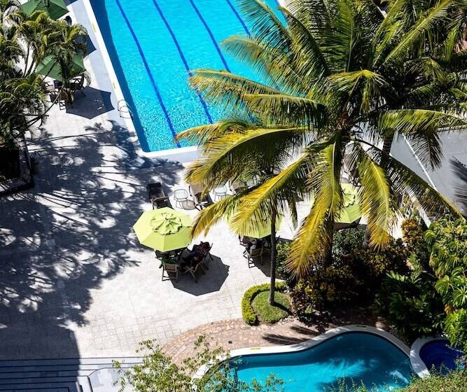 هتل Honduras Maya