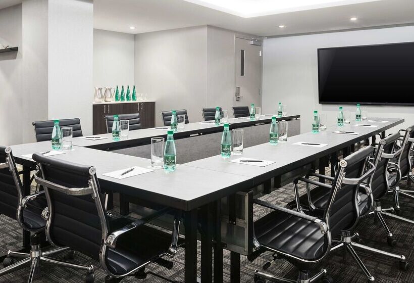 Отель Hyatt Centric South Beach Miami