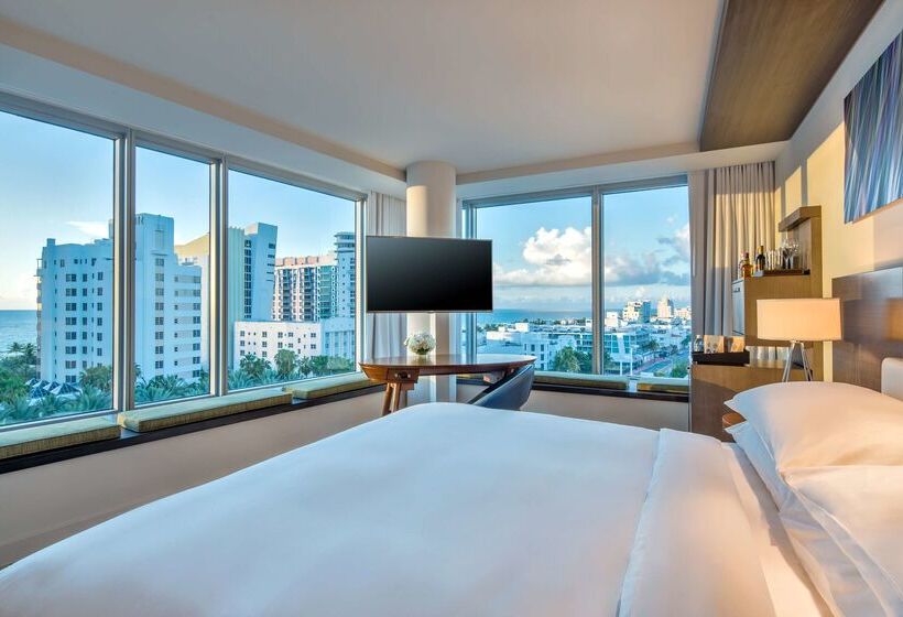 Отель Hyatt Centric South Beach Miami