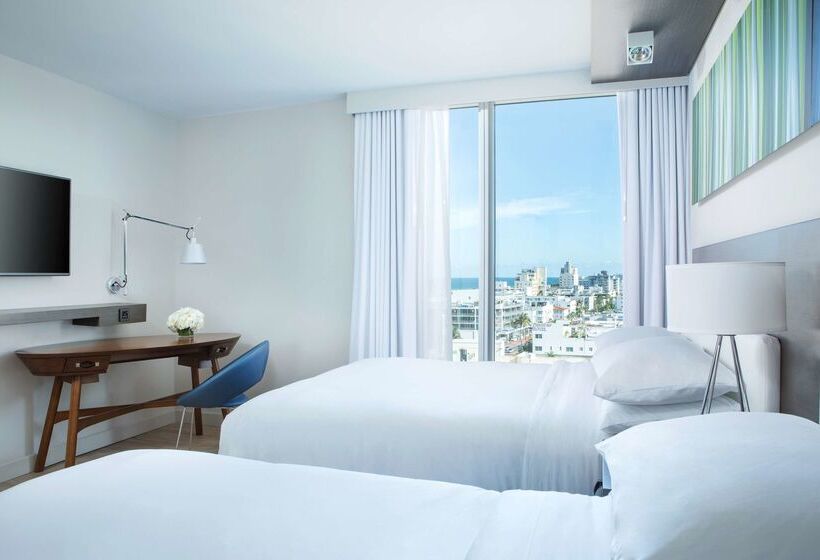 Отель Hyatt Centric South Beach Miami