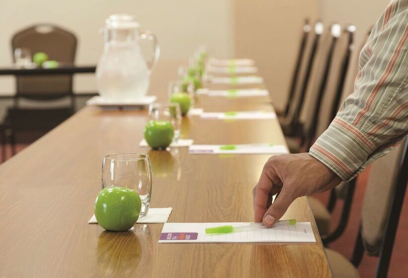 Отель Hyatt Place At Anaheim Resort/convention Center