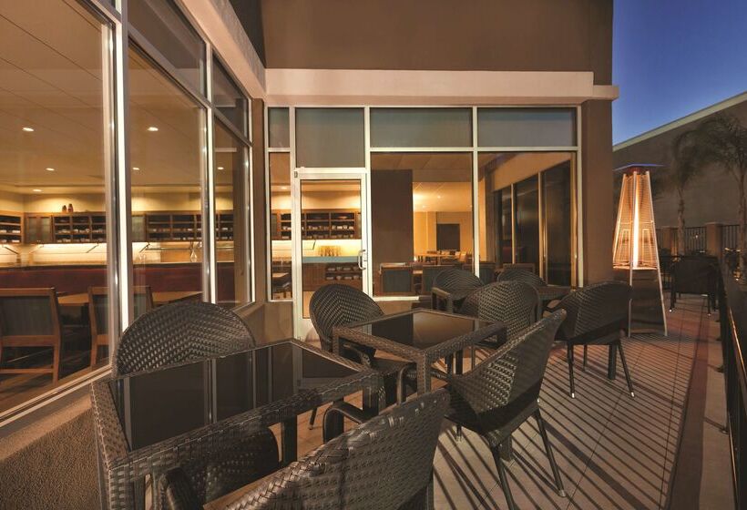 Отель Hyatt Place At Anaheim Resort/convention Center