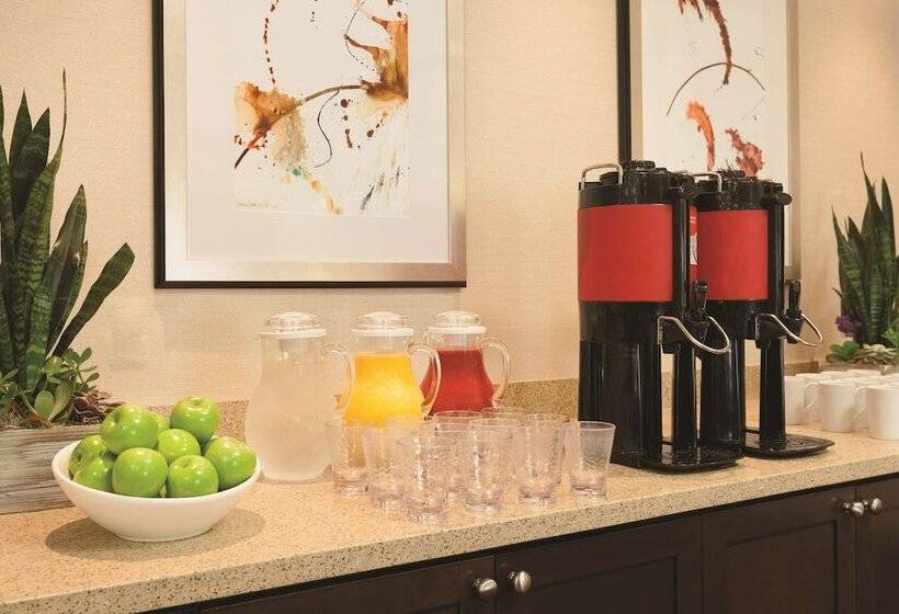 Отель Hyatt Place At Anaheim Resort/convention Center