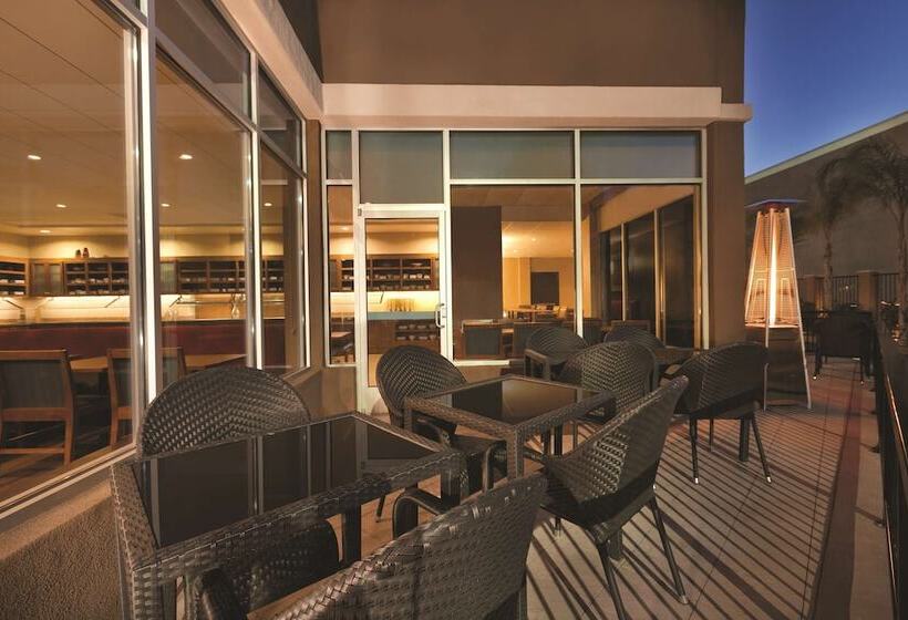 Отель Hyatt Place At Anaheim Resort/convention Center