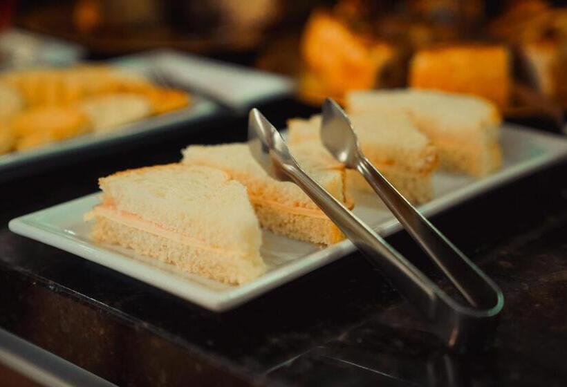 Отель Imperial De Quatro Barras