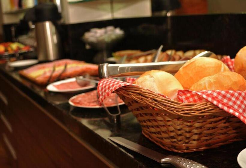 Отель Imperial De Quatro Barras