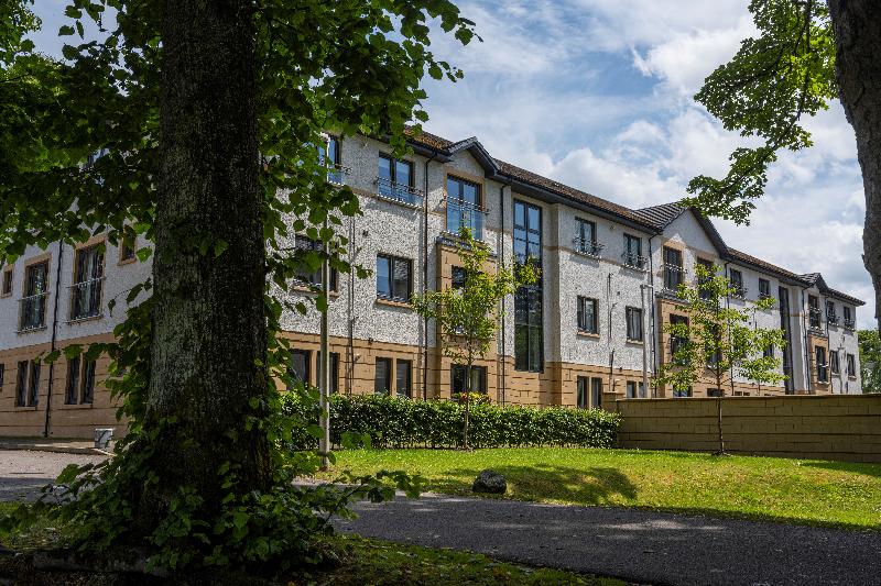 Отель Inverness City Suites