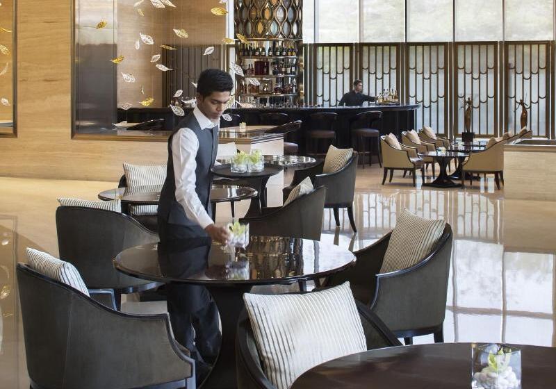 בית מלון כפרי Jw Marriott Mumbai Sahar Airport