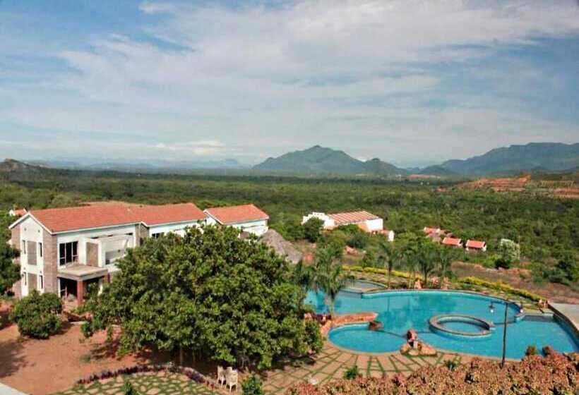 ホテル Kadambavanam Ethnic Village Resort
