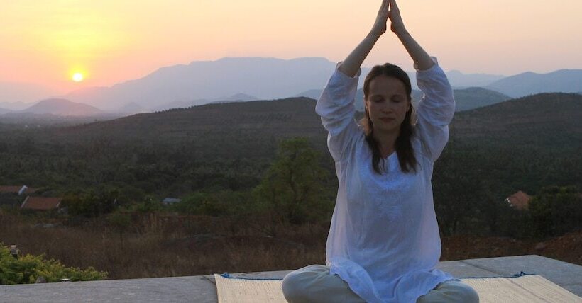 ホテル Kadambavanam Ethnic Village Resort