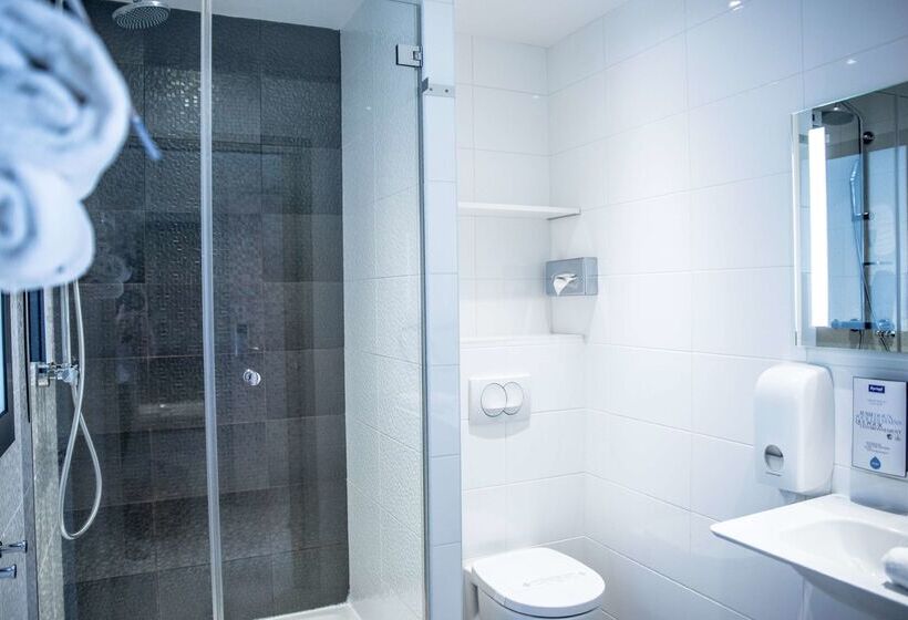 هتل Kyriad Prestige Saintmalo