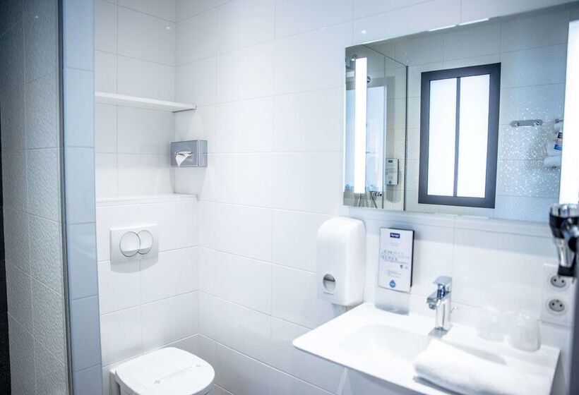 هتل Kyriad Prestige Saintmalo