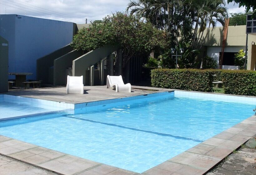 בית מלון כפרי Lagoa Lazer