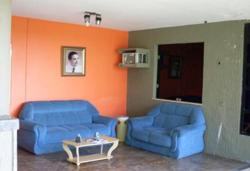 בית מלון כפרי Lagoa Lazer