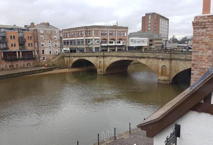 ホテル Lil's On The Waterfront