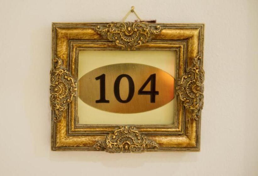 בית מלון כפרי Mir Boutique