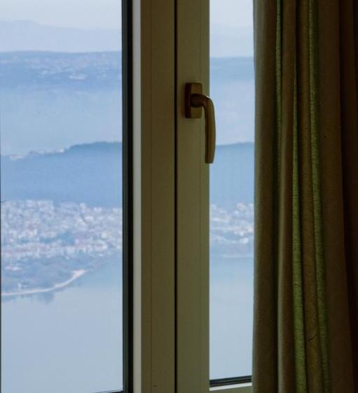 בית מלון כפרי Mir Boutique