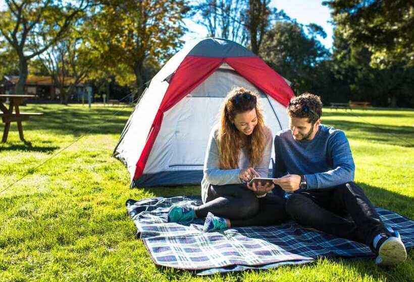 هتل Motueka Top 10 Holiday Park