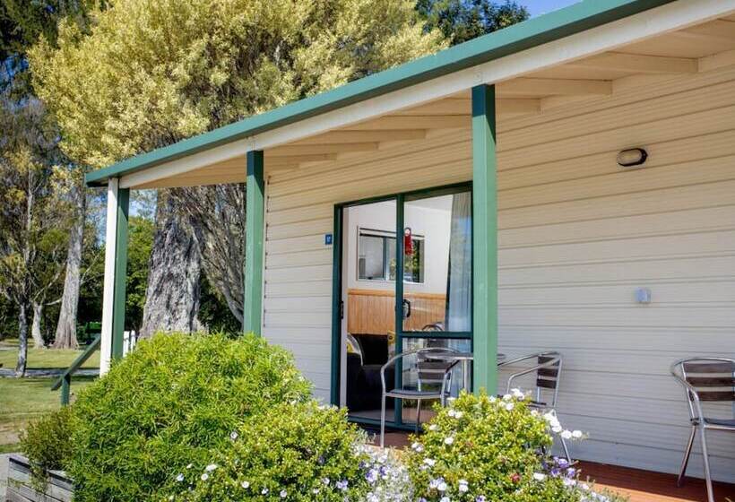 هتل Motueka Top 10 Holiday Park