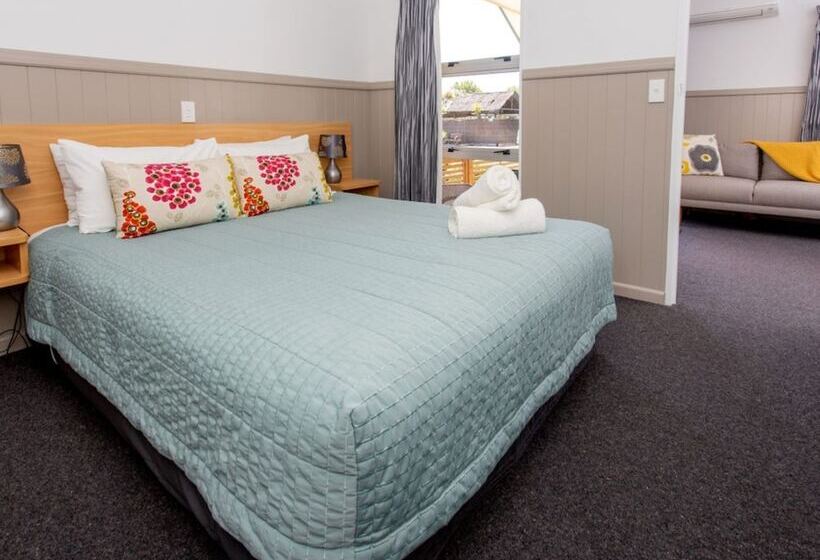 酒店 Motueka Top 10 Holiday Park
