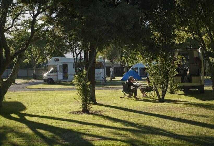 酒店 Motueka Top 10 Holiday Park