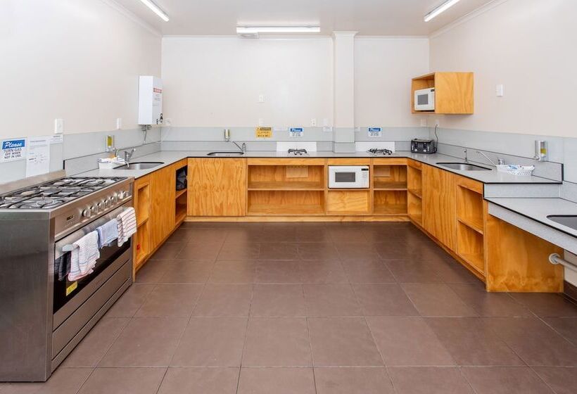 酒店 Motueka Top 10 Holiday Park