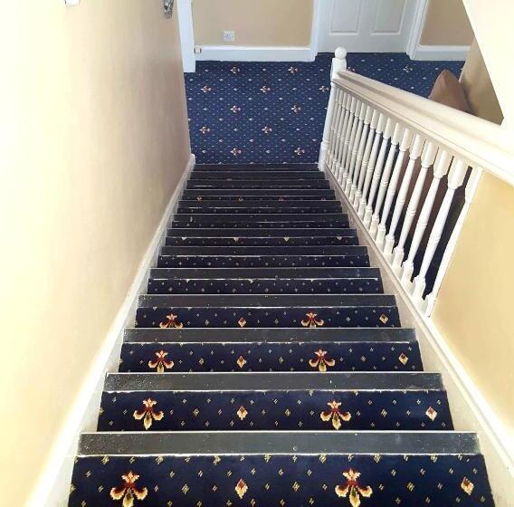 בית מלון כפרי New Oscar