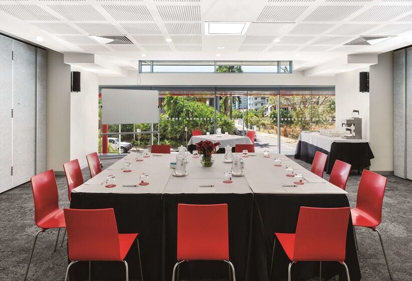 ホテル Oaks Darwin Elan