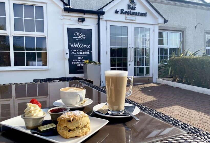 호텔 The Loans Inn