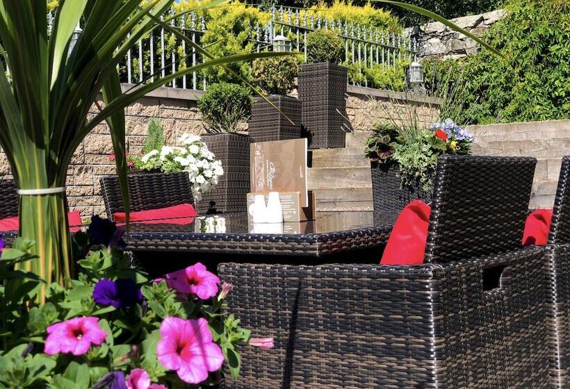 호텔 The Loans Inn