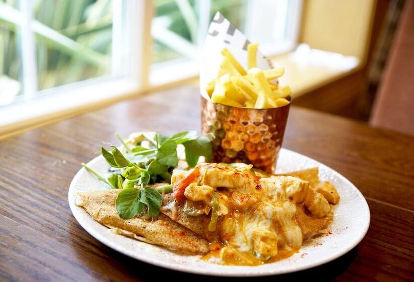 호텔 The Loans Inn