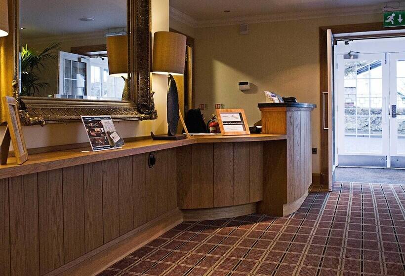 호텔 The Loans Inn