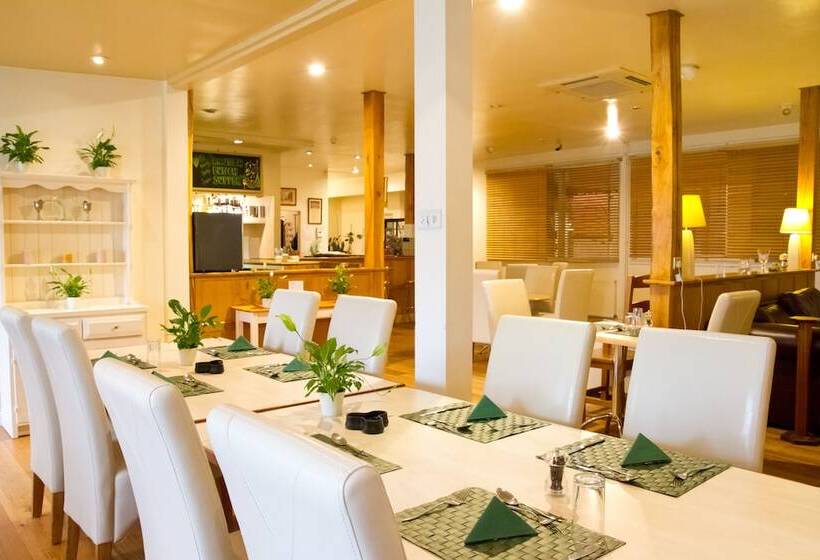 هتل Peresteda Apartments