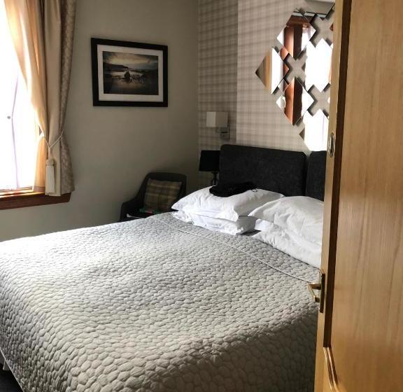 호텔 Pitreavie Guest House