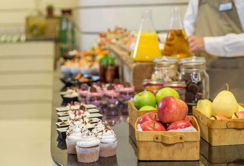 Radisson Collection Hotel, Old Mill Belgrade