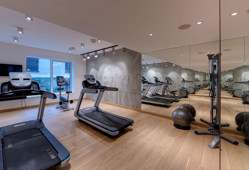 Radisson Collection Hotel, Old Mill Belgrade