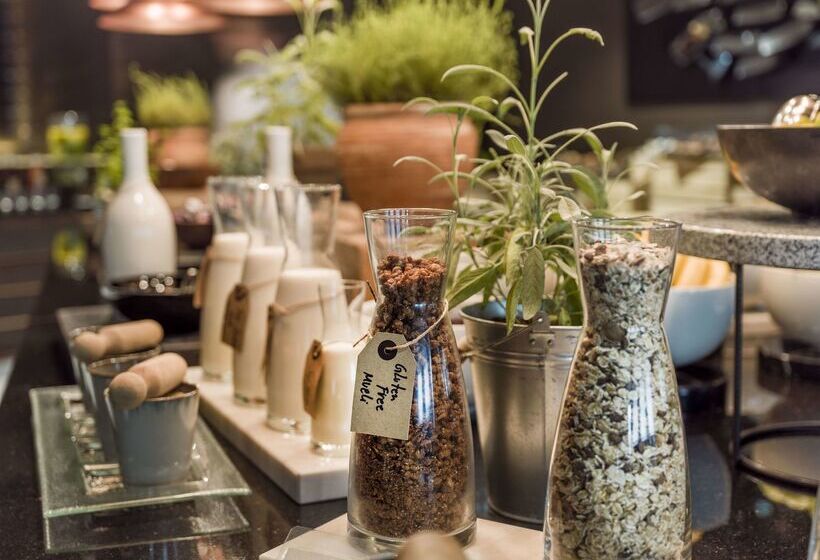 Radisson Collection Hotel, Old Mill Belgrade