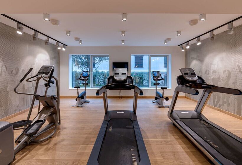 Radisson Collection Hotel, Old Mill Belgrade