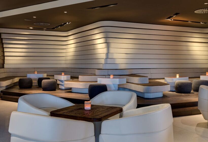 Radisson Collection Hotel, Old Mill Belgrade