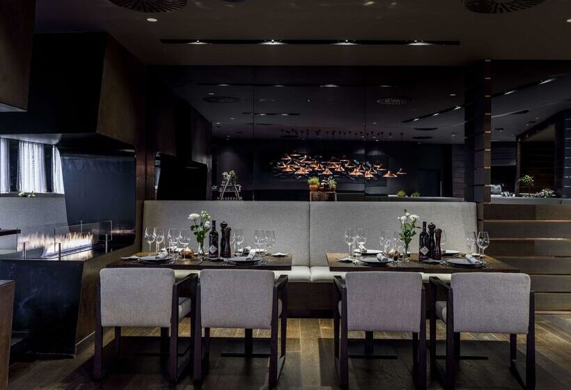 Radisson Collection Hotel, Old Mill Belgrade