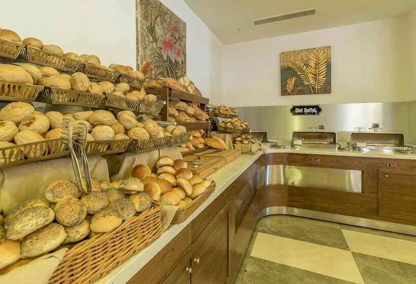 Ramada by Wyndham Resort Kusadasi